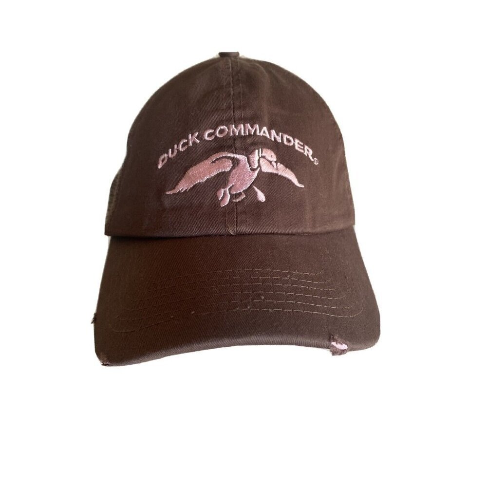 Duck Commander‎ Trucker Hat Brown Pink Logo Distressed Mesh Back Baseball Cap